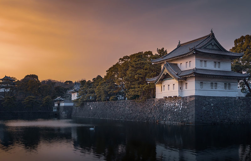 Tokyo Imperial Palace tour guide