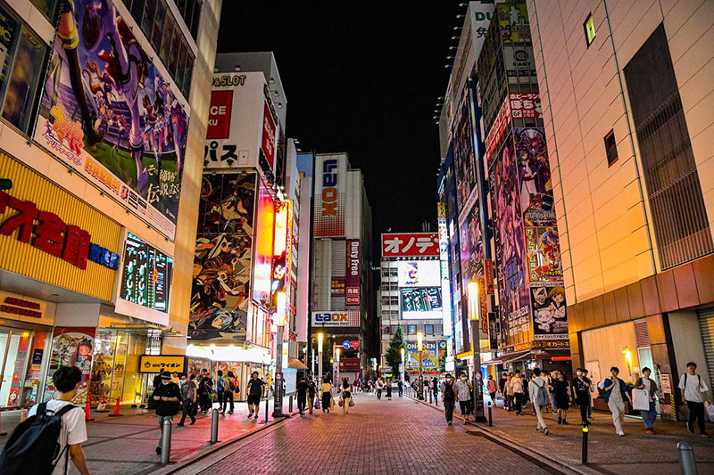 visit Akihabara japan