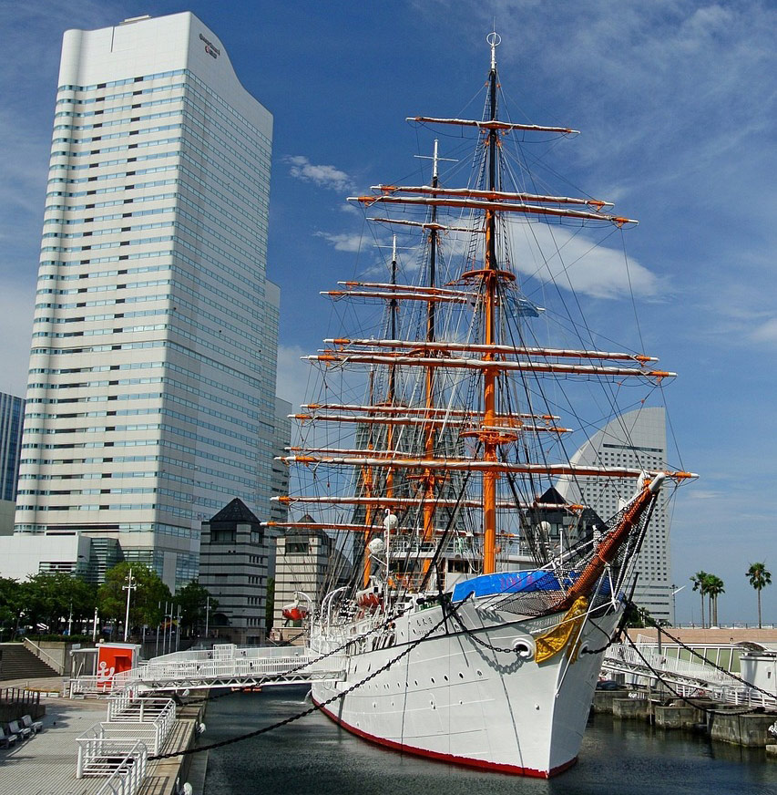 yokohama city center boats